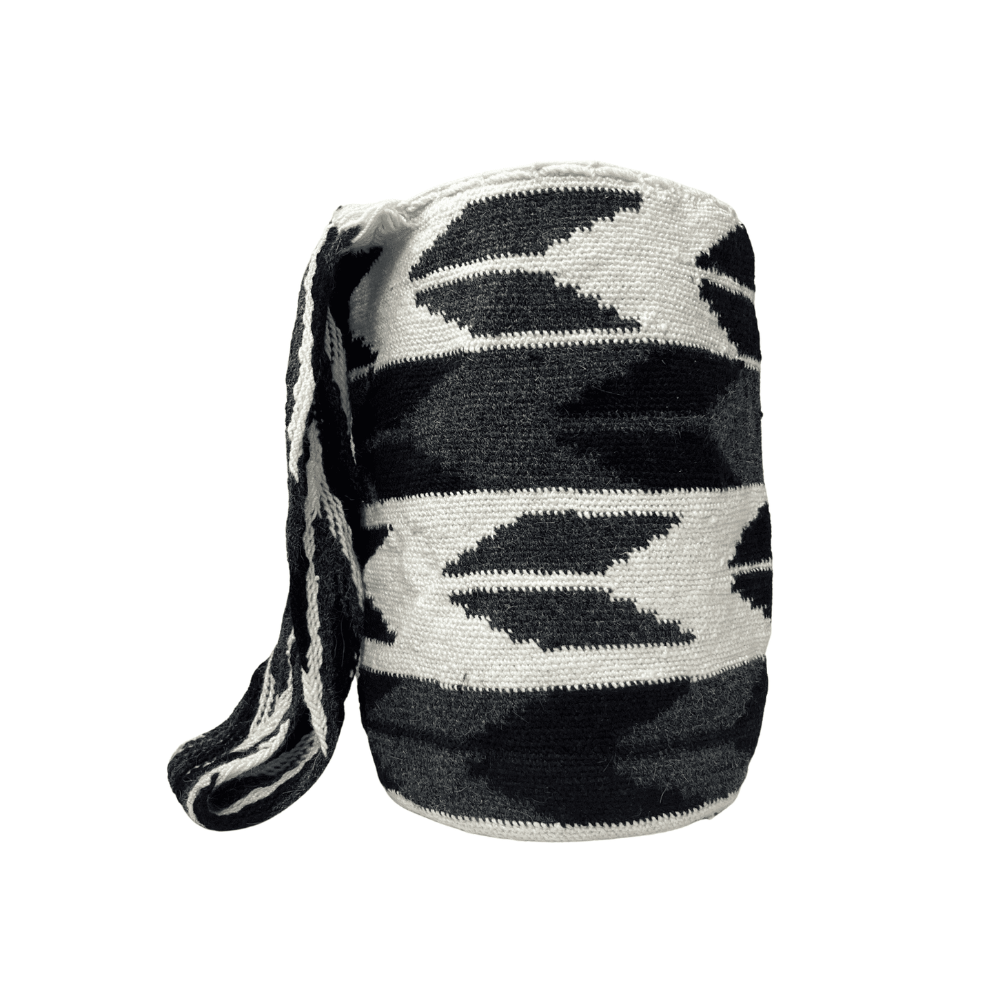 Mochila original de hombre kankuama diseño flechas gris negro y blanco