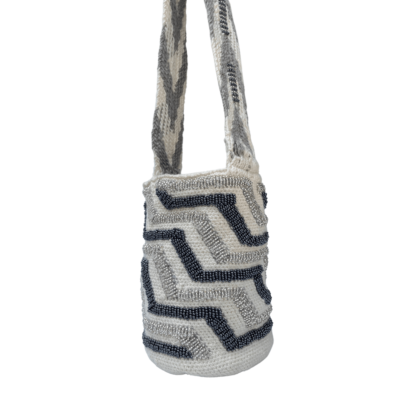 Mochila mostacillas mujer con colores plateados