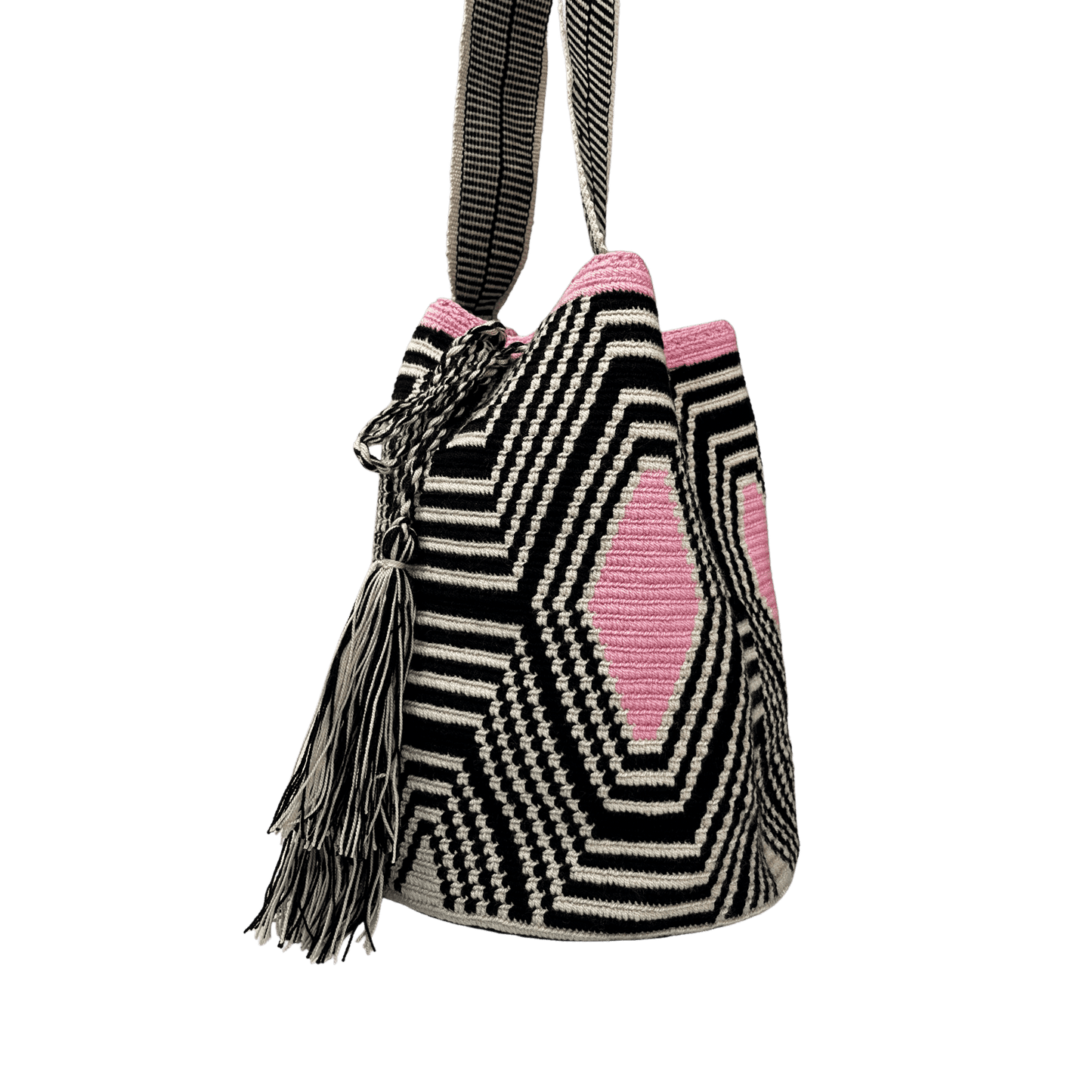 Mochila wayuu tejida a una hebra en colores negro, beige y rosado