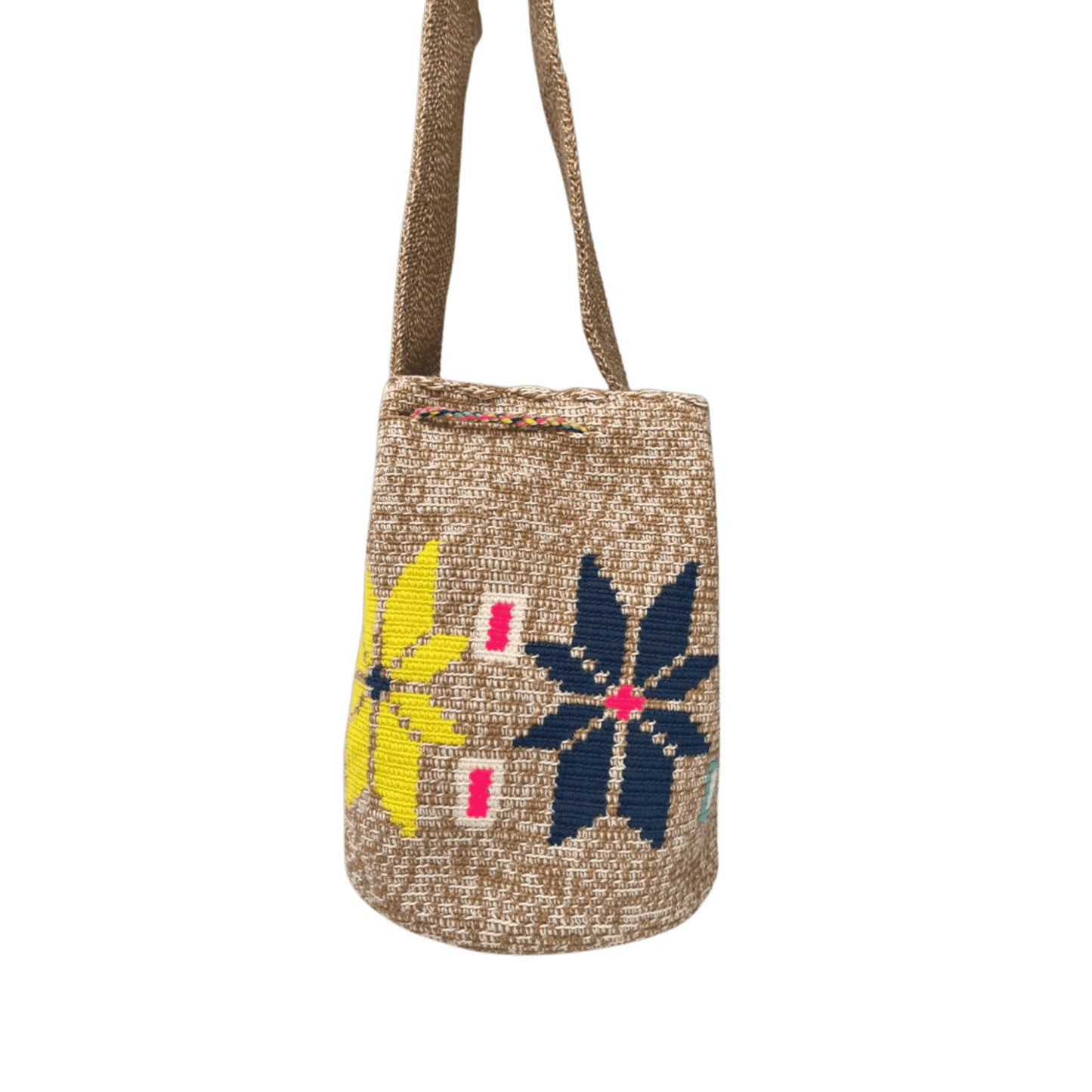 Mochila wayuu hecha en colombia con diseño de flores de colores
